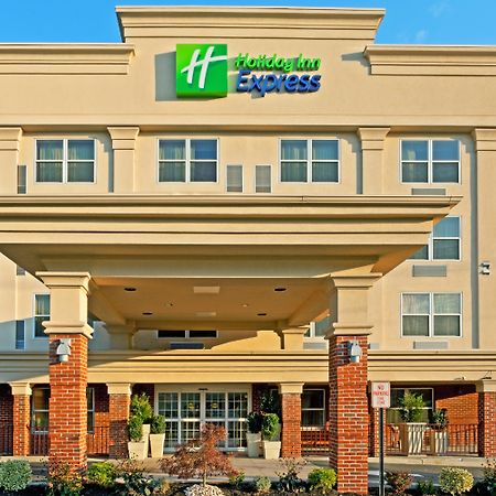 Holiday Inn Express Woodbridge By Ihg Avenel Eksteriør billede