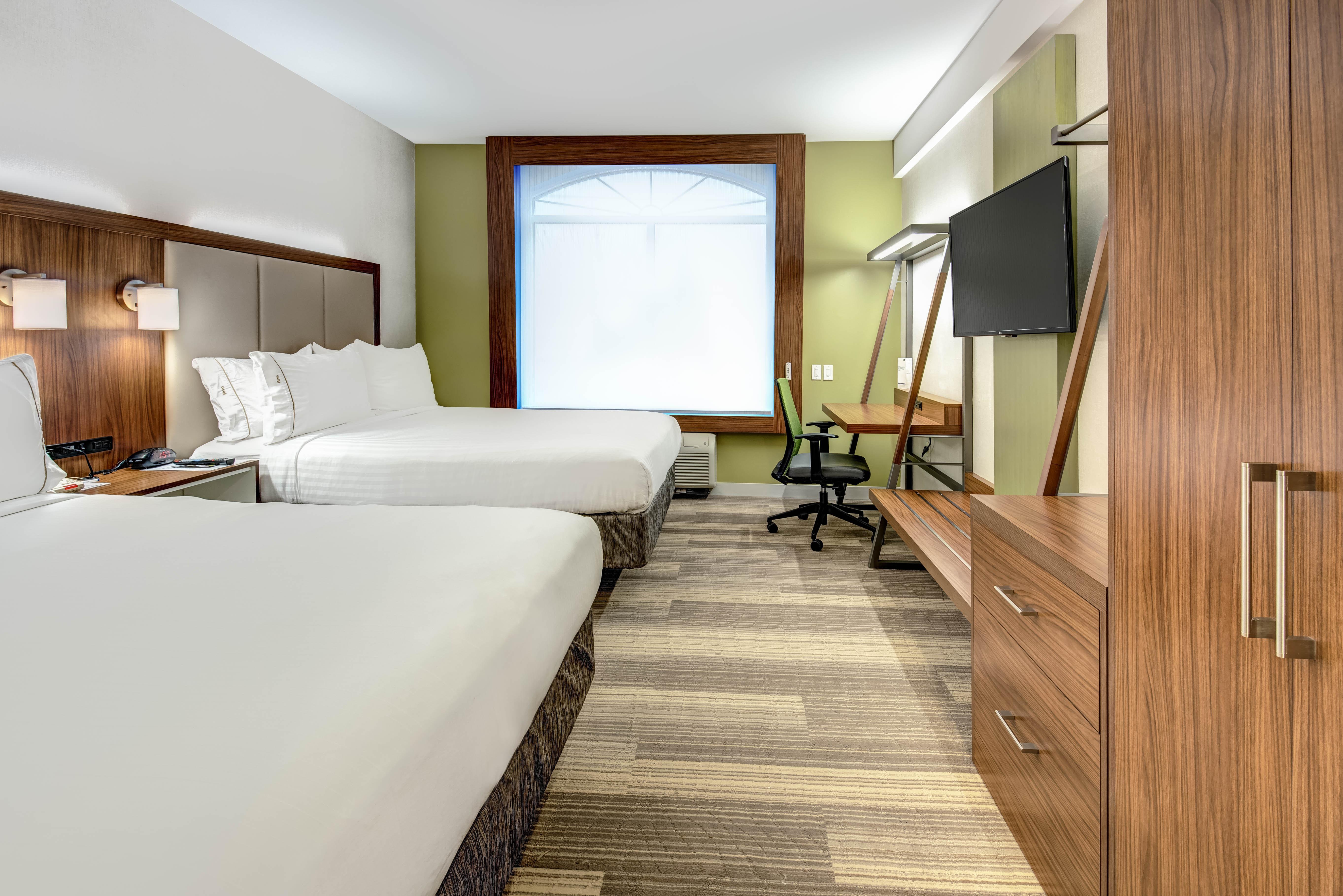 Holiday Inn Express Woodbridge By Ihg Avenel Eksteriør billede